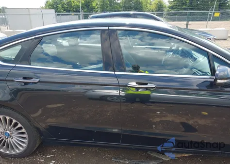 2013 Ford Fusion Titanium z USA, uszkodzony, nr VIN 3FA6P0D98DR203454